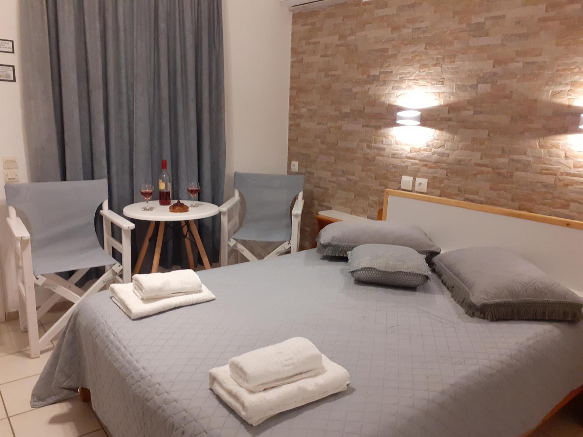Studios Prevena Adamantas  ภายนอก รูปภาพ
