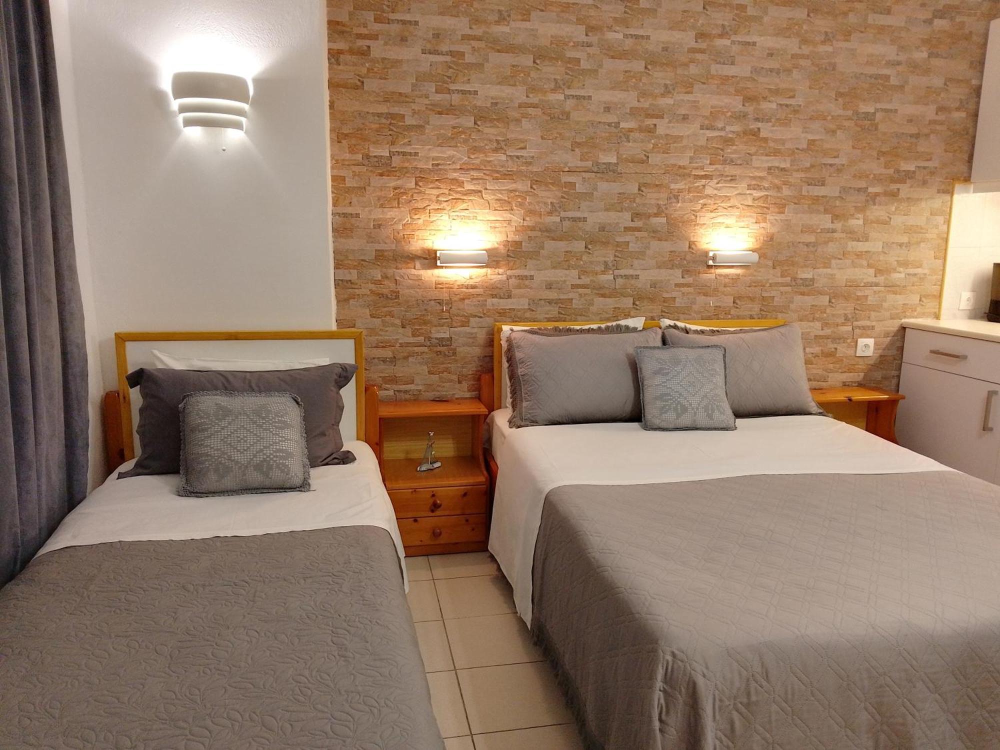 Studios Prevena Adamantas  ภายนอก รูปภาพ