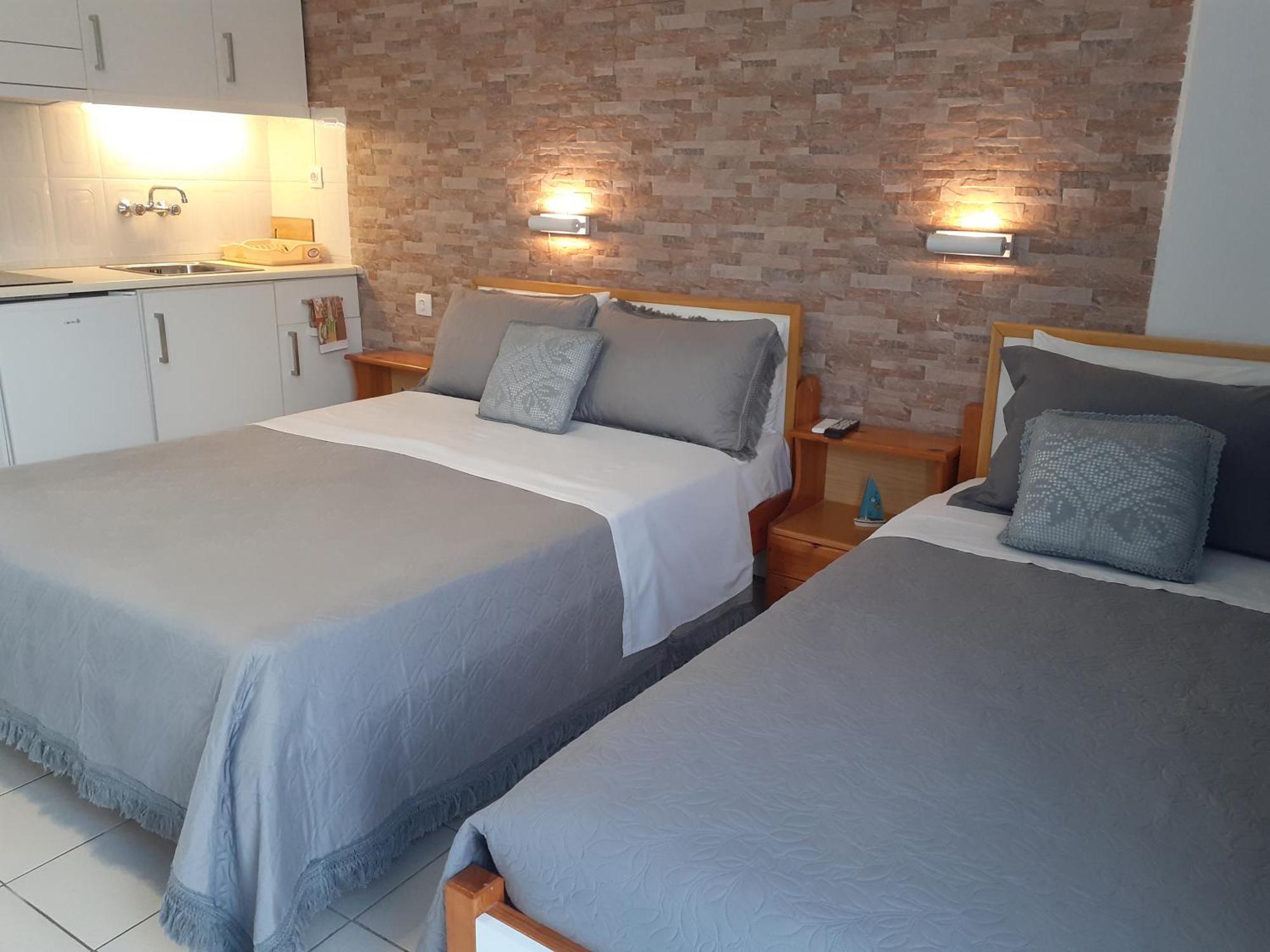 Studios Prevena Adamantas  ภายนอก รูปภาพ